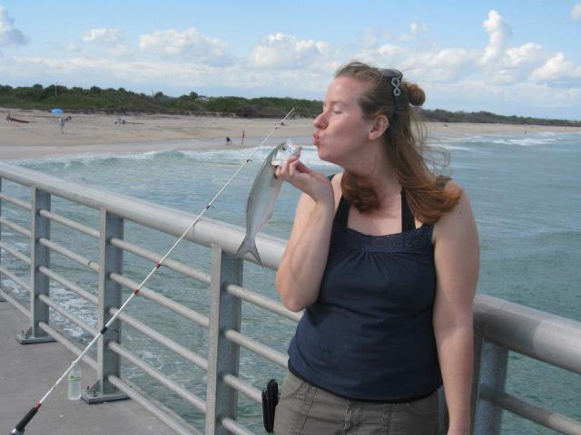 5842_fishy_kiss2013.jpg