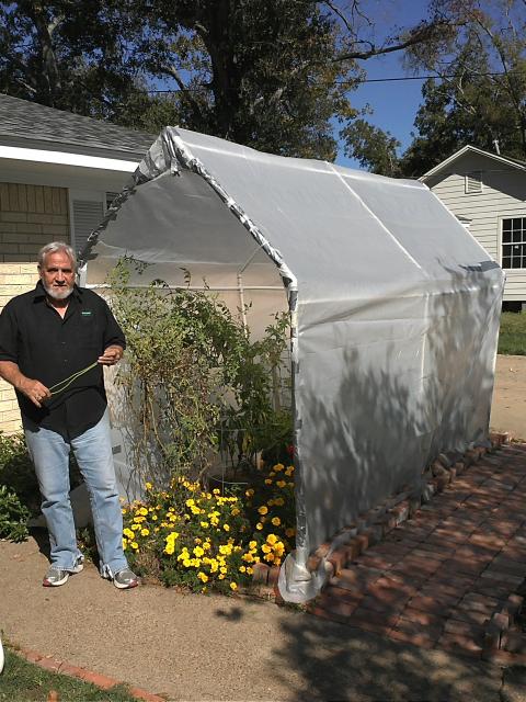 7949_greenhouse_and_bj.jpg