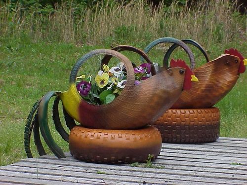 500x1000px-LL-53b92293_chickenflowerpots.jpg