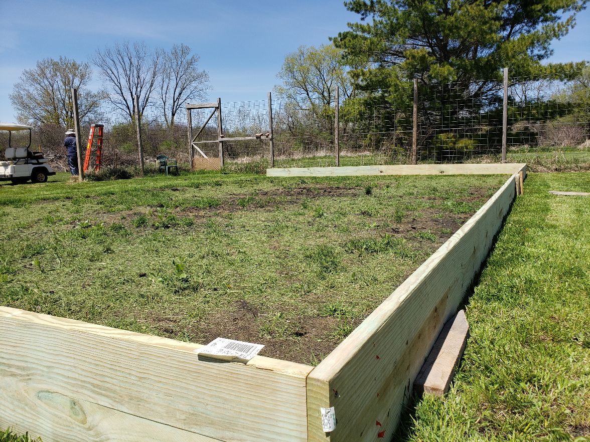 Bean Acres Raised Bed Box #2.jpg