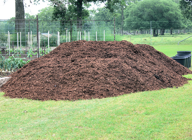 Garden_Mulch_041017.jpg