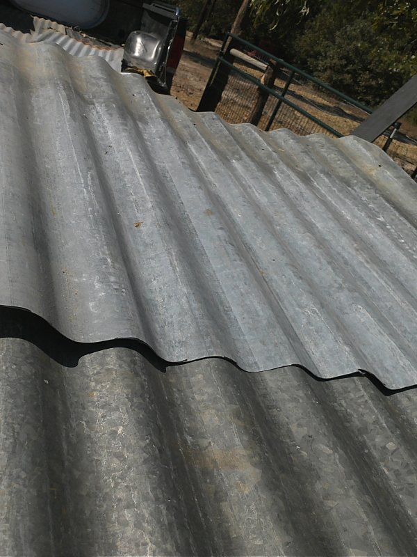 Hut tin two.jpg