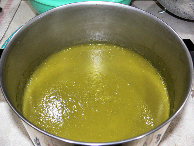 Jalapeno_Sauce_3.jpg