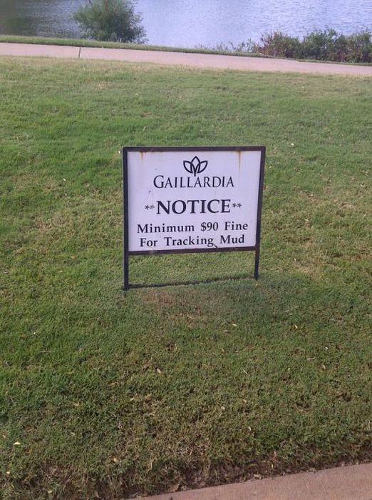 mud sign.jpeg