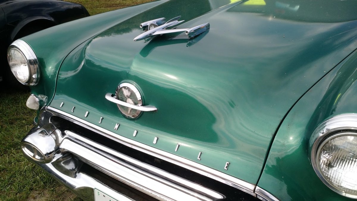Olds 88-August 18 Swap meet-02.jpg
