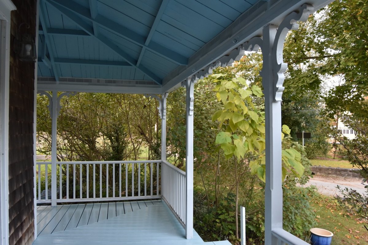porch 2 for TEG.jpg