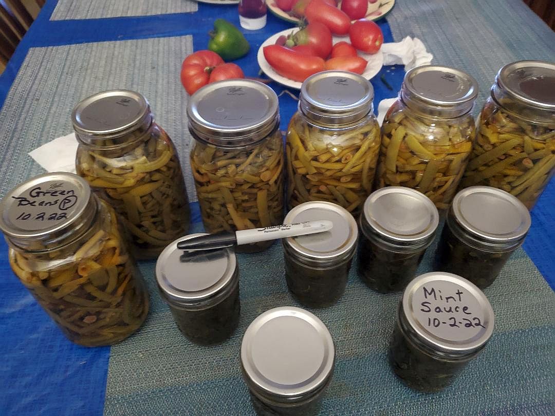 Pressure canning harvest, 10-02-22.jpg