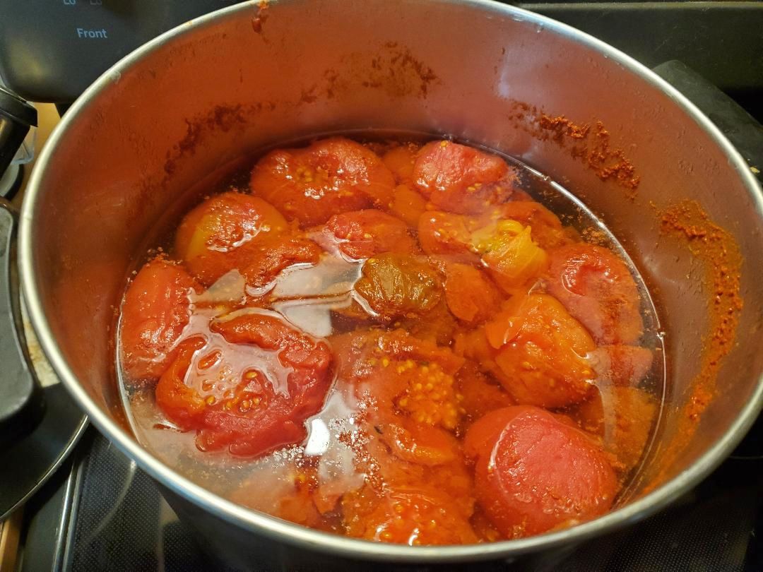Processing tomatoes, 11-15-22, #2.jpg