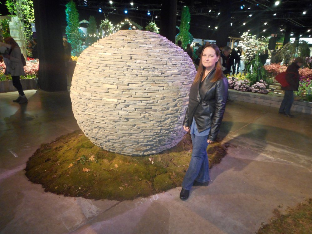 stone balls.jpg