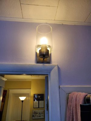 Bathroom light-above-the-door, 03-28-22.jpg