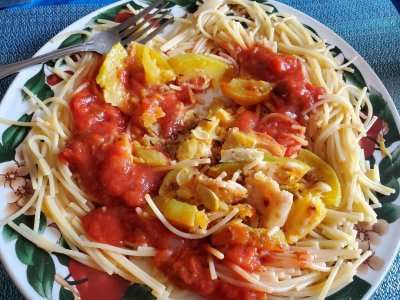 Zucchini fried in spaghetti on the plate, 11-01-22.jpg