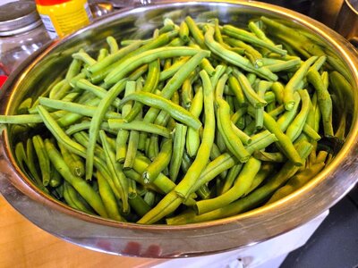 Farm Stand green beans, 08-21-25, #1.jpg