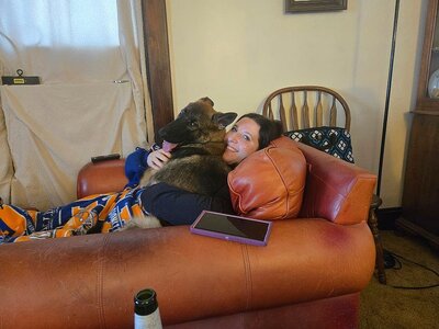 Tegan lap doggie, 02-05-26.jpg